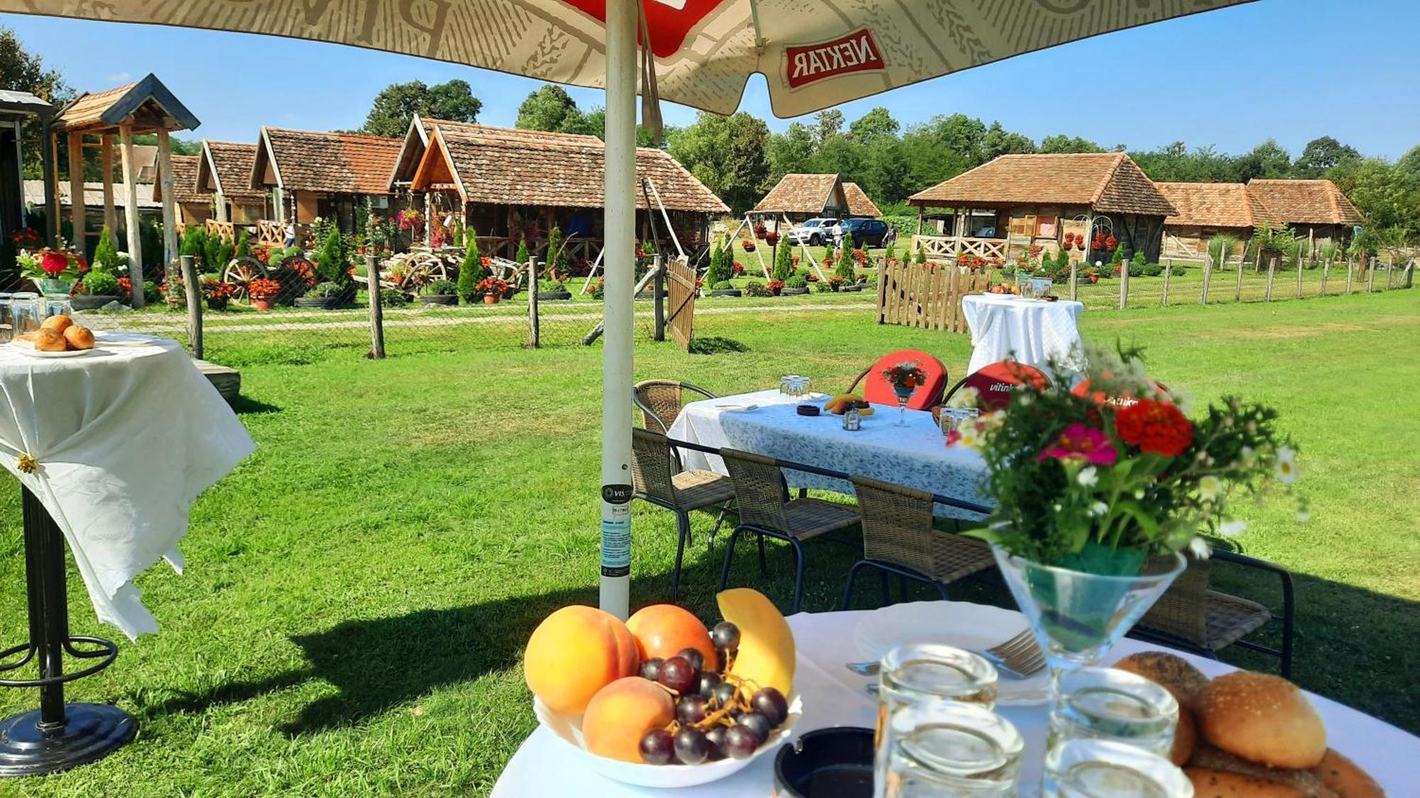 Etno Selo Eden Hotel Zeravacki Potok ห้อง รูปภาพ